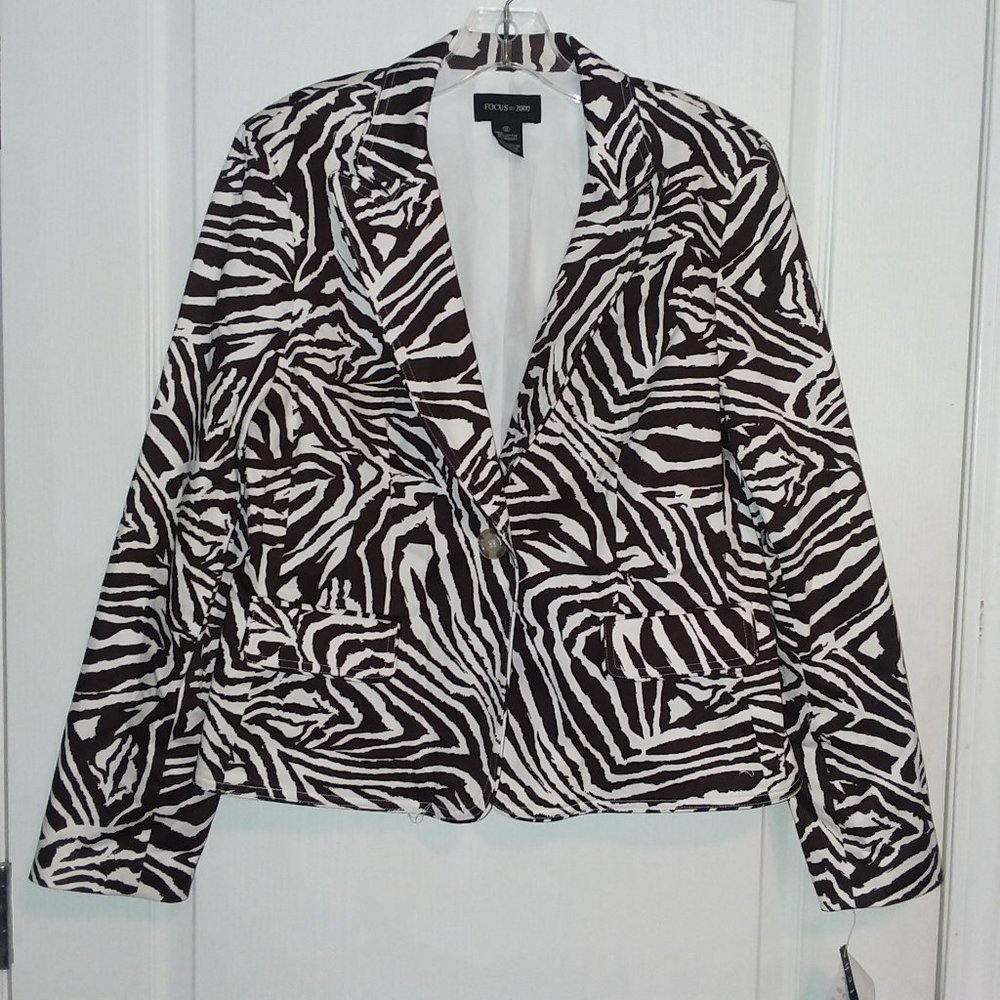 NWT Focus 2000 Sz.12 Brown Zebra Print